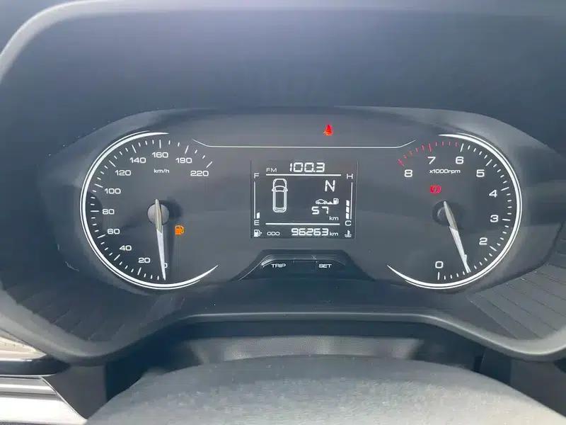 Wuling Jiachen 2022 1.5L Manual Enjoyment Elite Edition — миниатюра 9