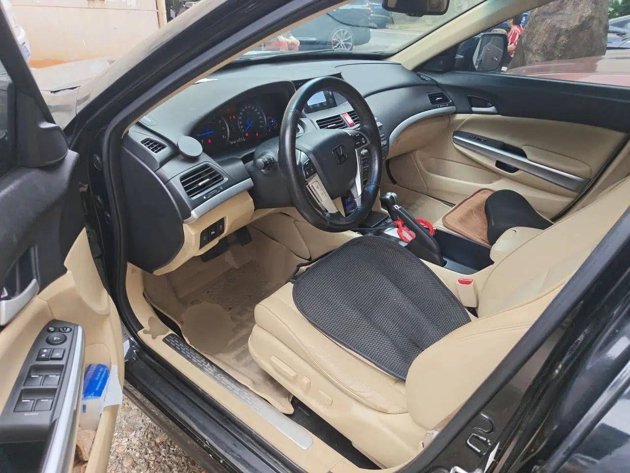 Honda Crosstour 2012 2.4L Luxury Edition — миниатюра 16