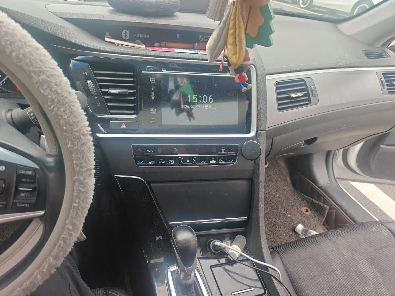 Honda Spirior 2015 2.0L Prestige Edition — миниатюра 13