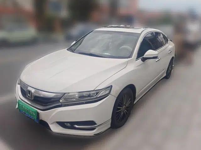 Honda Spirior 2015 2.0L Prestige Edition