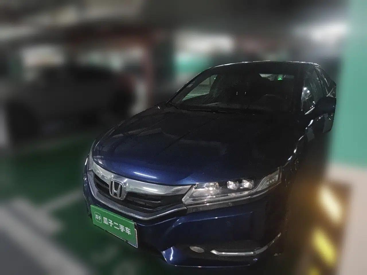 Honda Spirior 2015 2.4L Prestige Edition — миниатюра 1