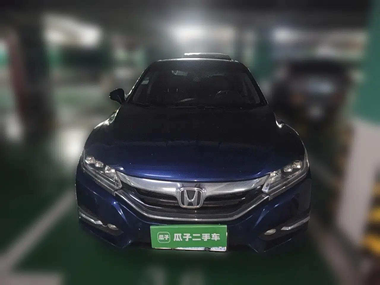 Honda Spirior 2015 2.4L Prestige Edition — миниатюра 2