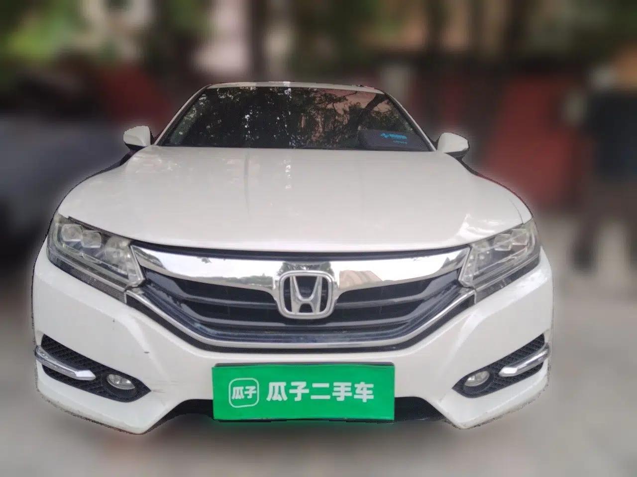 Honda Spirior 2015 2.0L Prestige Edition — миниатюра 2