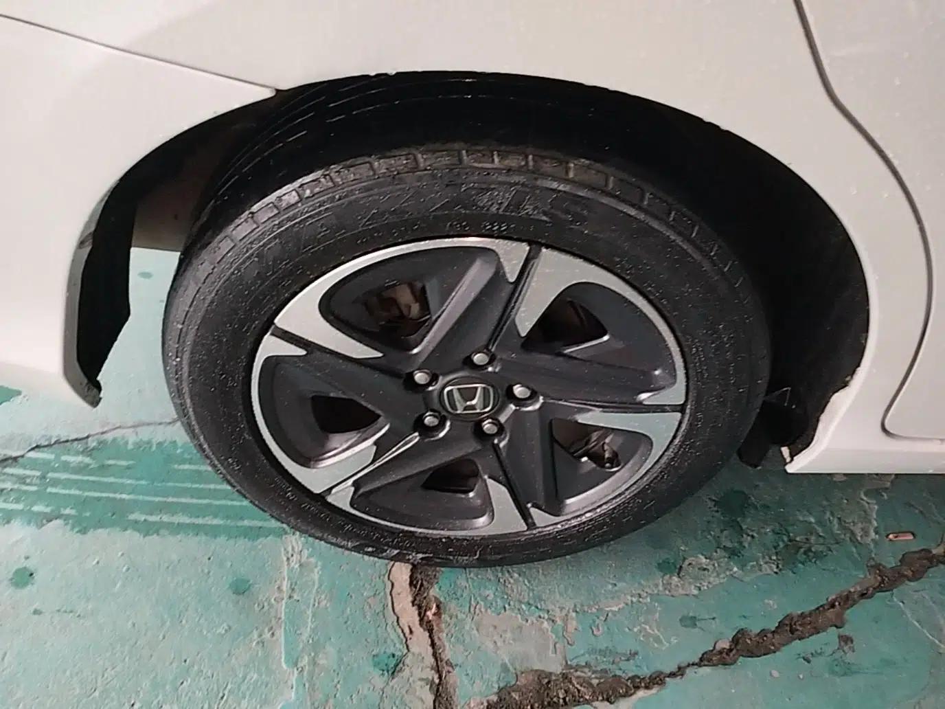 Honda Envix 2019 180TURBO CVT Enjoyment Version China VI — миниатюра 11