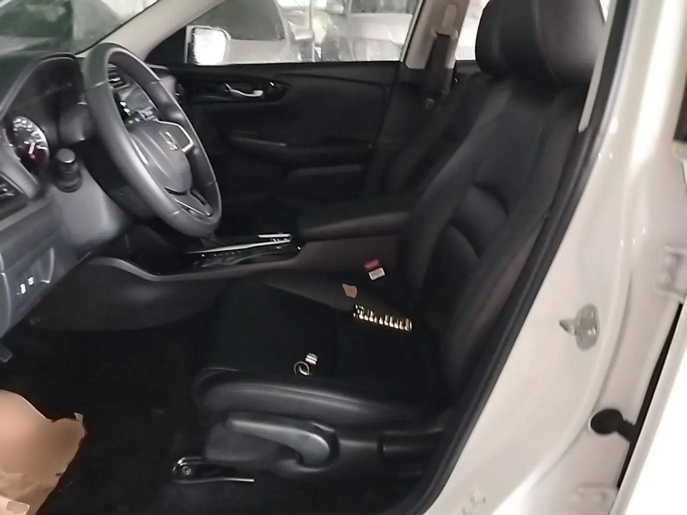 Honda Envix 2019 180TURBO CVT Enjoyment Version China VI — миниатюра 22
