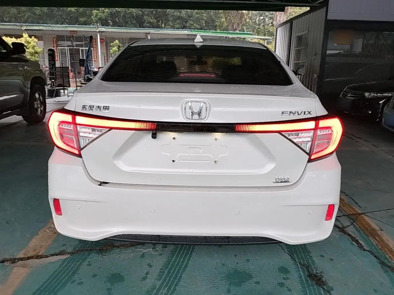 Honda Envix 2019 180TURBO CVT Enjoyment Version China VI — миниатюра 5