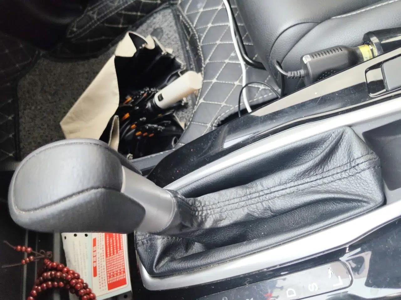 Honda Envix 2019 180TURBO CVT Enjoyment Edition China VI — миниатюра 14