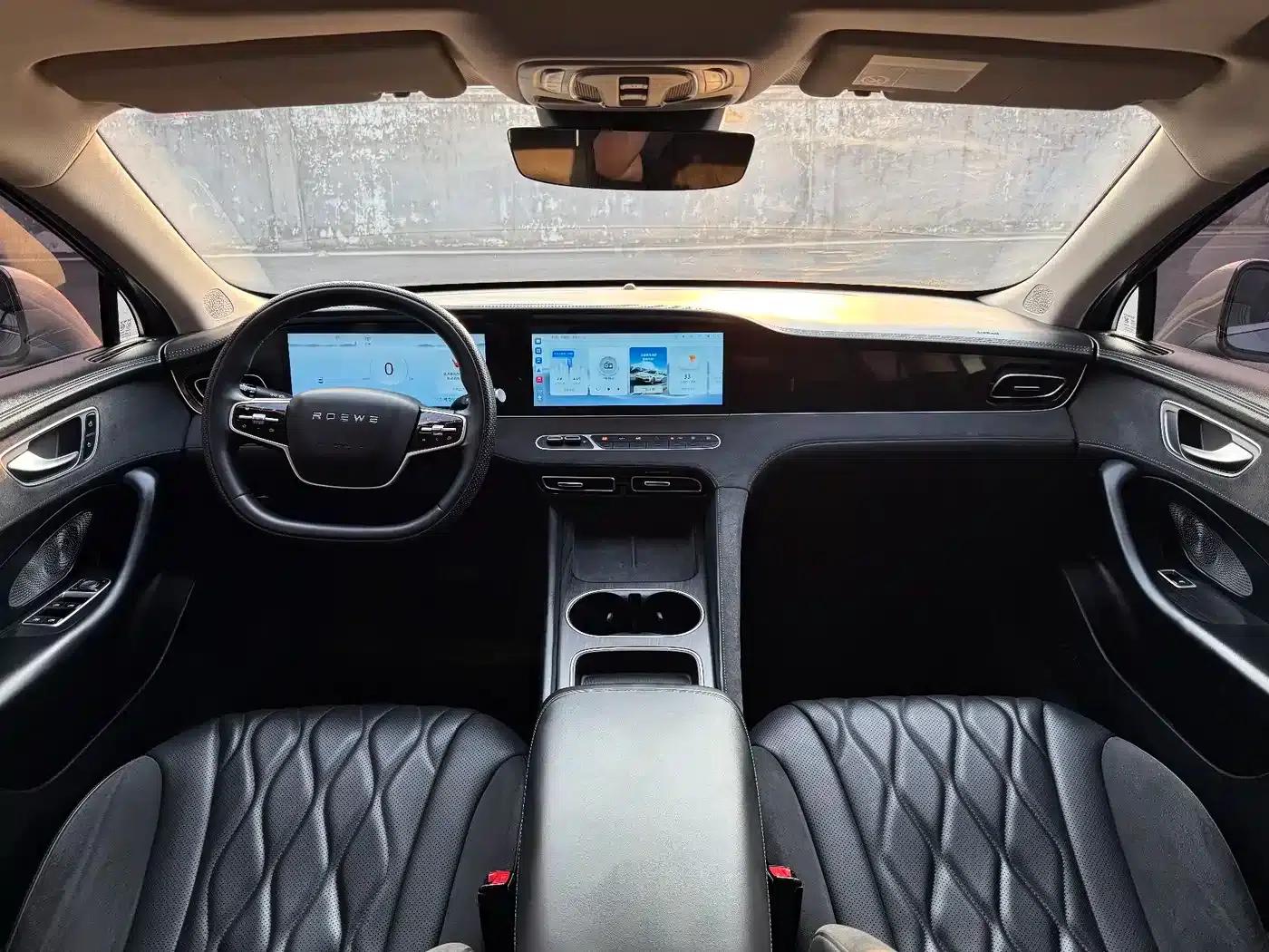 Roewe D7 2023 DMH 125km Flagship Edition — миниатюра 15