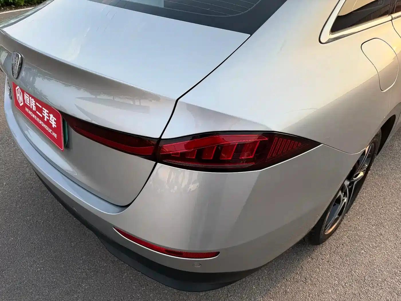 Roewe D7 2023 DMH 125km Flagship Edition — миниатюра 22