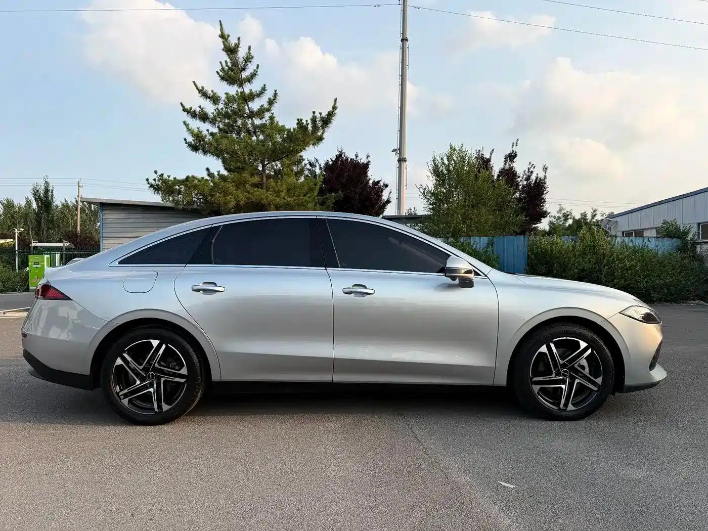 Roewe D7 2023 DMH 125km Flagship Edition — миниатюра 7