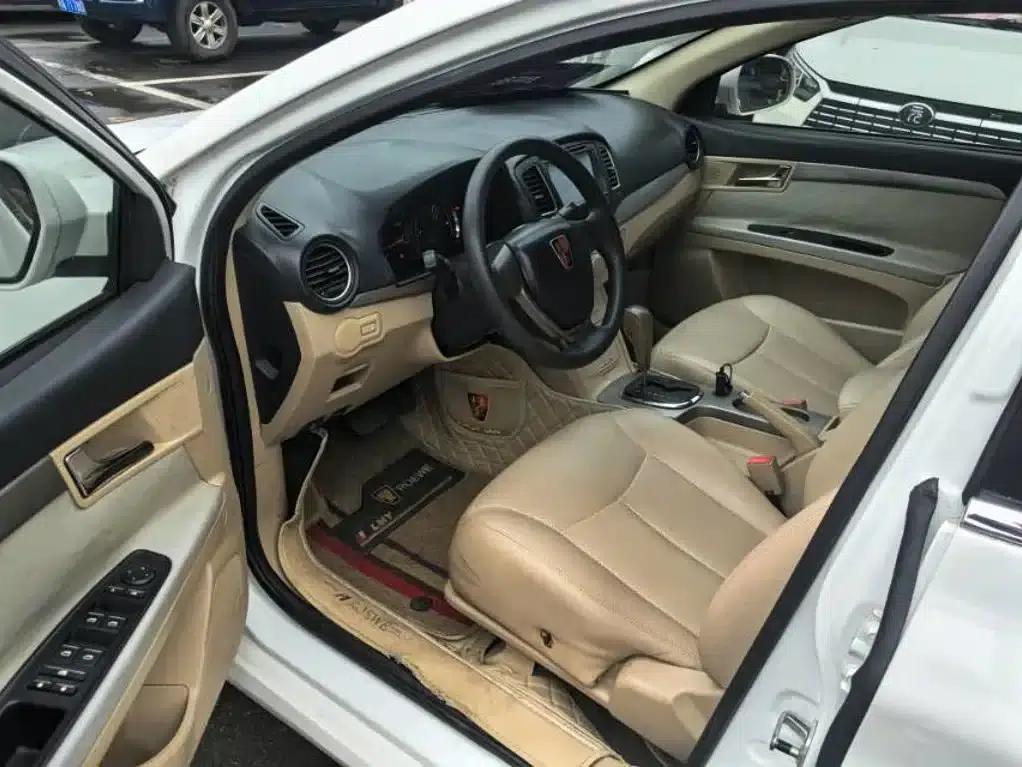 Roewe 350 2013 Model 350S 1.5L Automatic Speeding Edition — миниатюра 4
