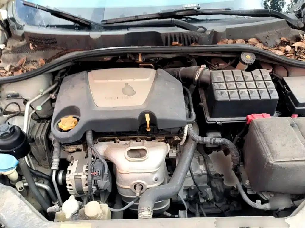 Roewe 350 2014 1.5L Automatic Delight Edition — миниатюра 20