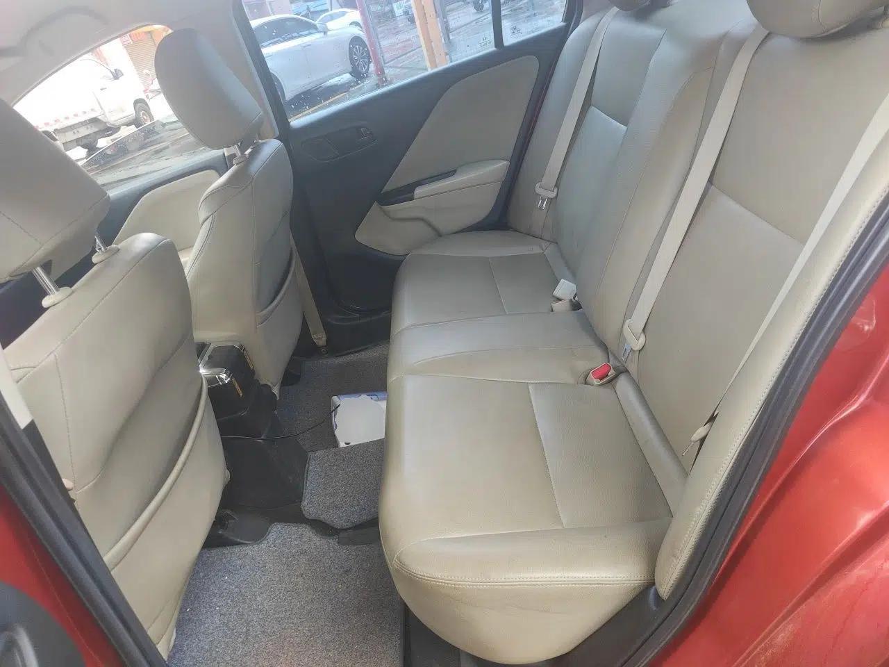 Honda Greiz 2016 1.5L CVT Comfort Version — миниатюра 17