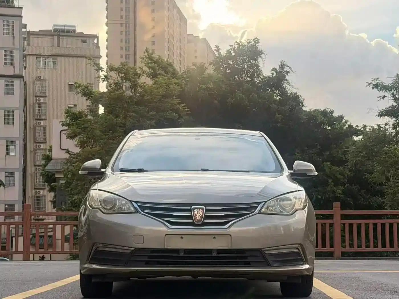 Roewe 360 2015 1.5L Automatic Deluxe Edition — миниатюра 2