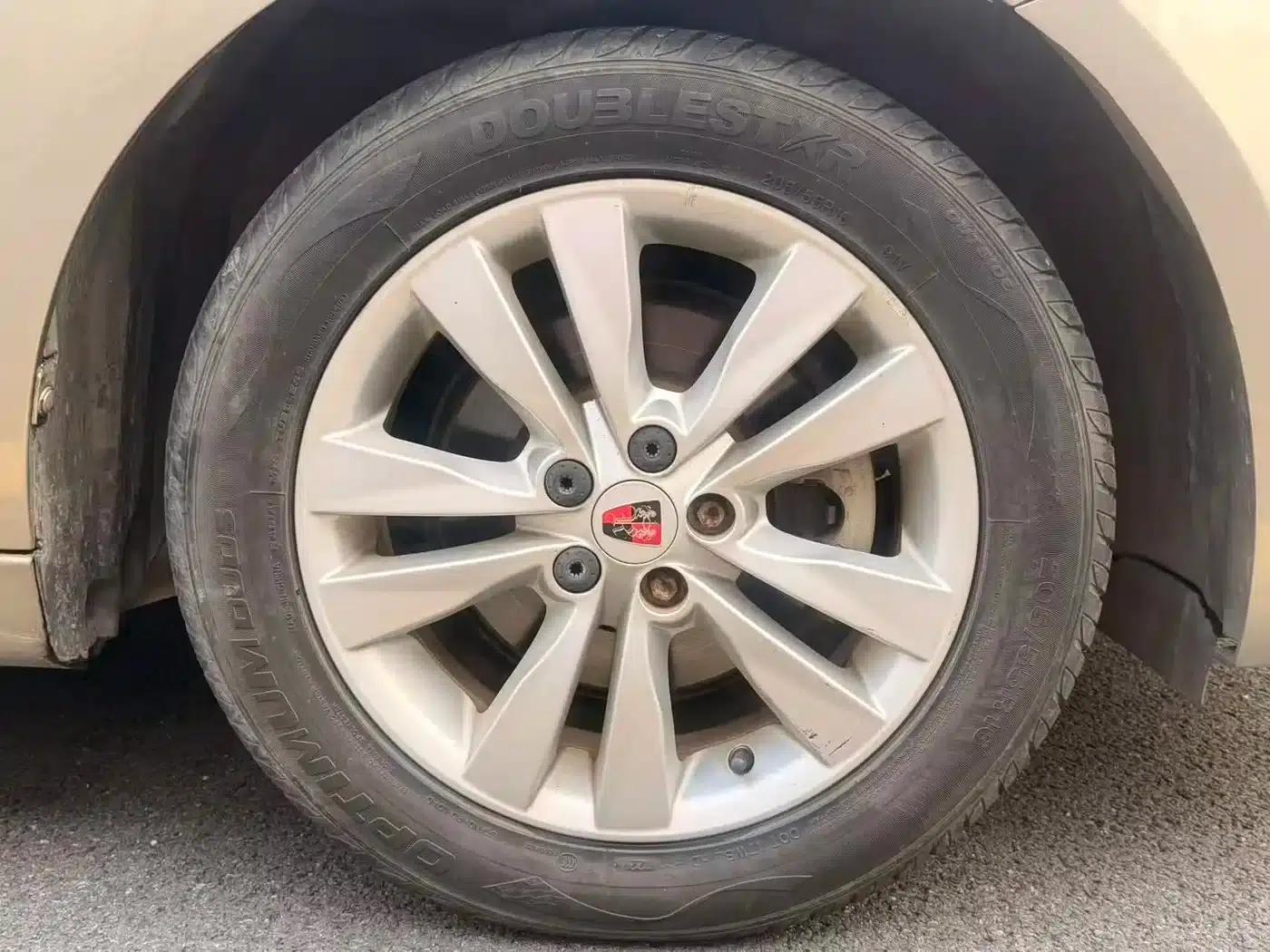 Roewe 360 2015 1.5L Automatic Deluxe Edition — миниатюра 8