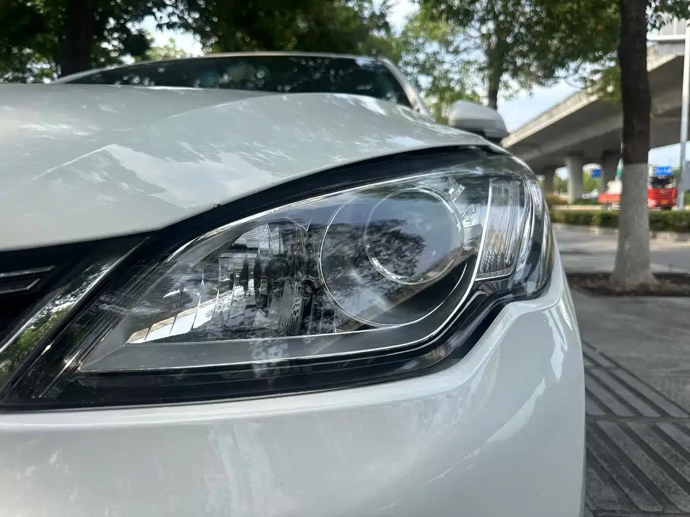 Roewe 360 2017 1.5L Automatic Deluxe Edition — миниатюра 12
