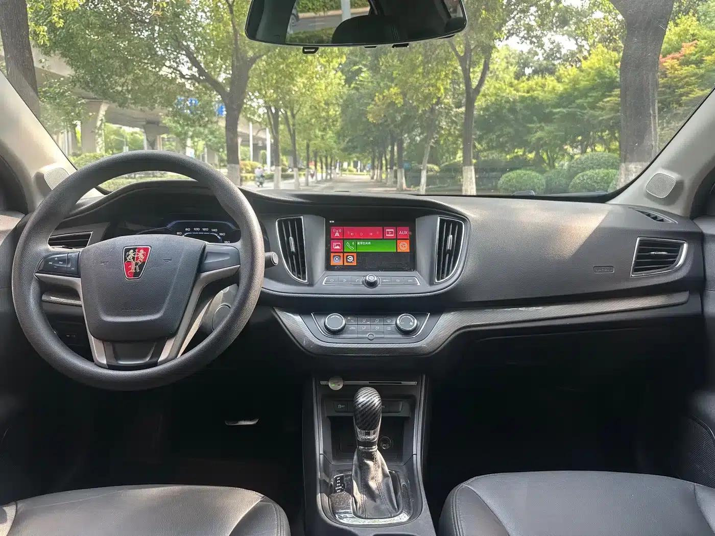 Roewe 360 2017 1.5L Automatic Deluxe Edition — миниатюра 18