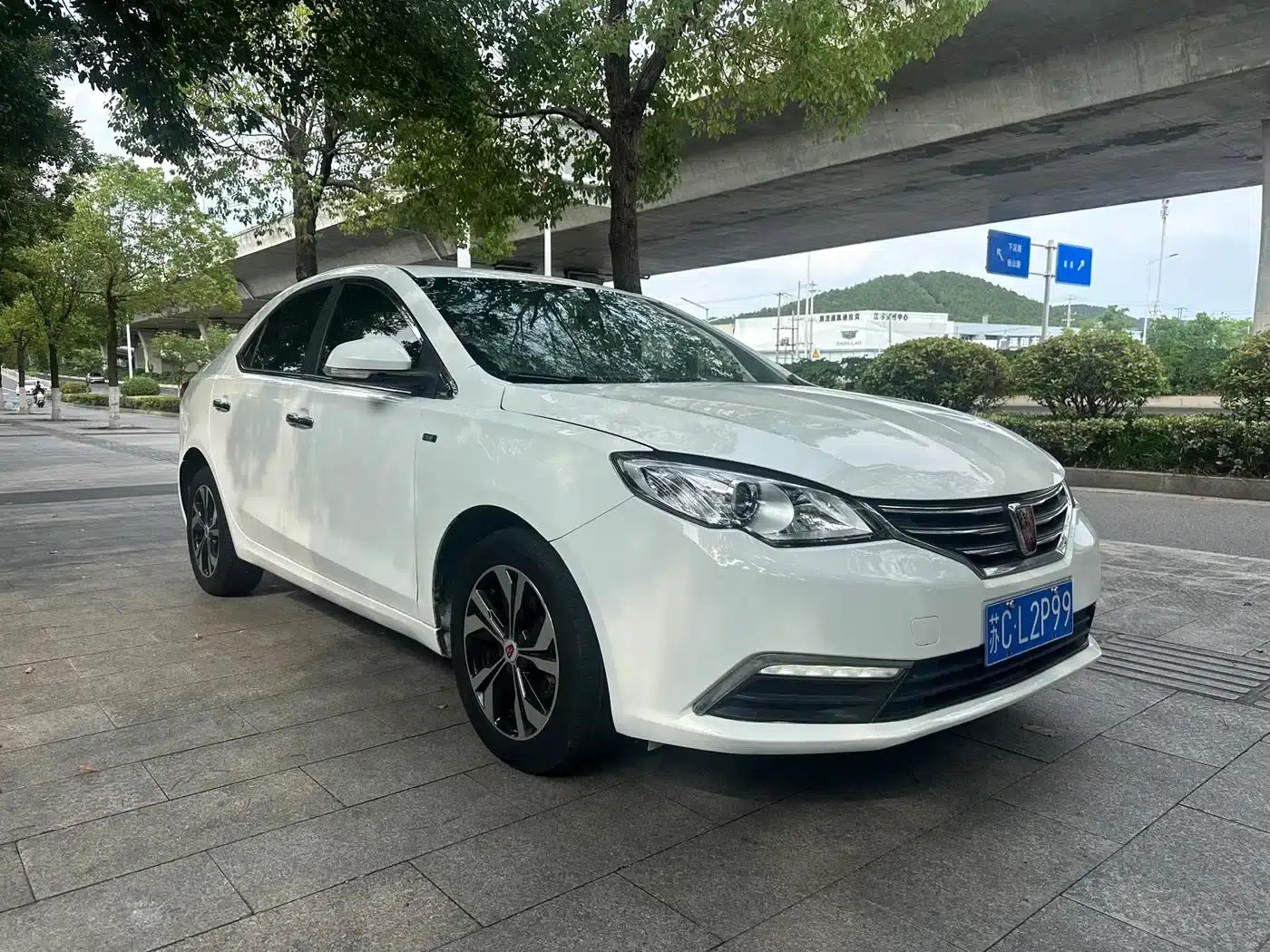 Roewe 360 2017 1.5L Automatic Deluxe Edition — миниатюра 5