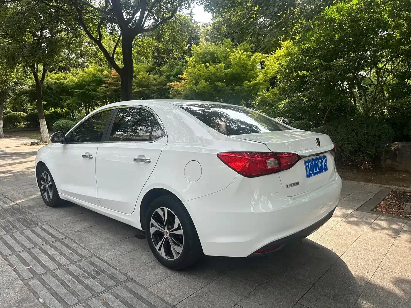 Roewe 360 2017 1.5L Automatic Deluxe Edition — миниатюра 9