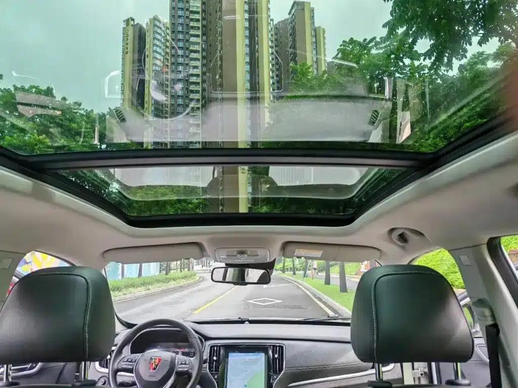 Roewe RX5 New Energy 2017 eRX5 50T Hybrid Connected Premium Flagship Edition — миниатюра 11
