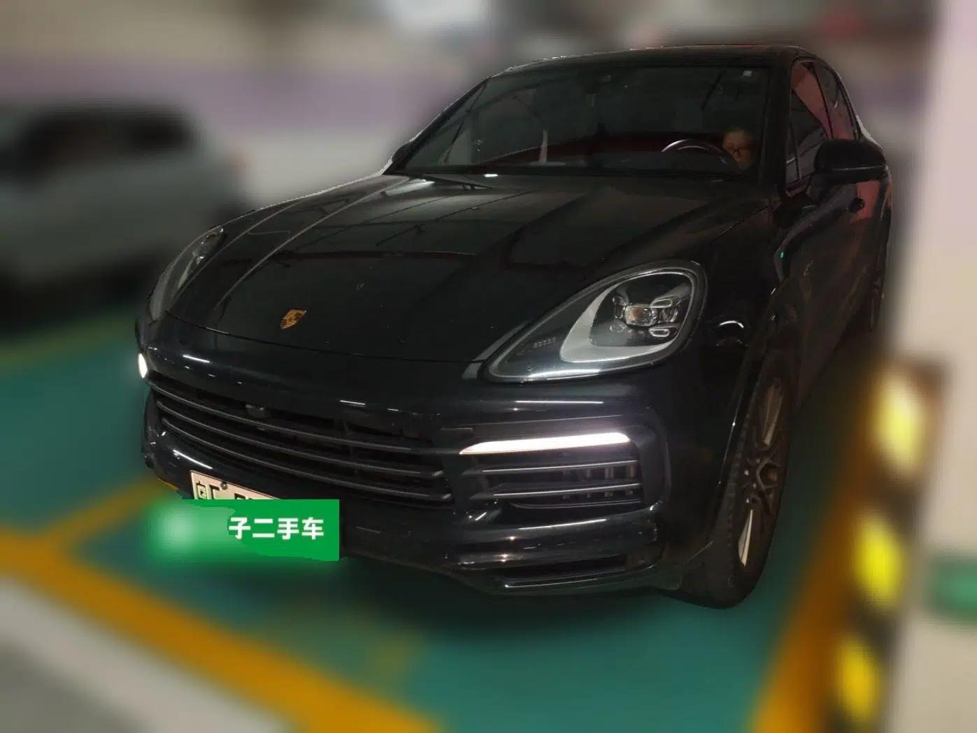 Porsche Cayenne E-Hybrid 2023 Cayenne E-Hybrid 2.0T Platinum Edition — миниатюра 1