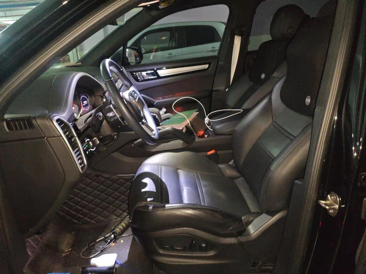 Porsche Cayenne E-Hybrid 2023 Cayenne E-Hybrid 2.0T Platinum Edition — миниатюра 15