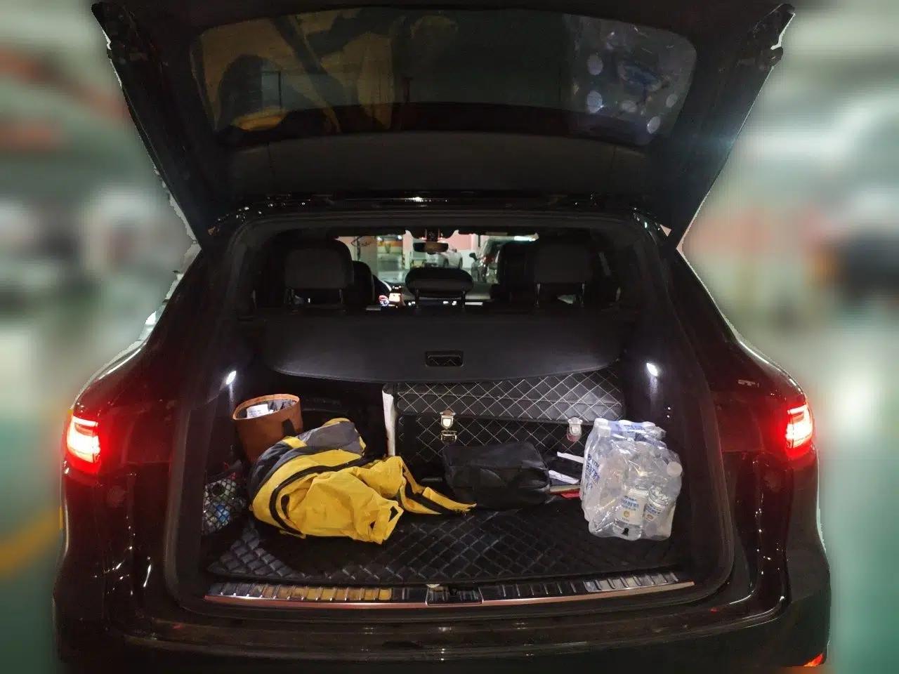 Porsche Cayenne E-Hybrid 2023 Cayenne E-Hybrid 2.0T Platinum Edition — миниатюра 19