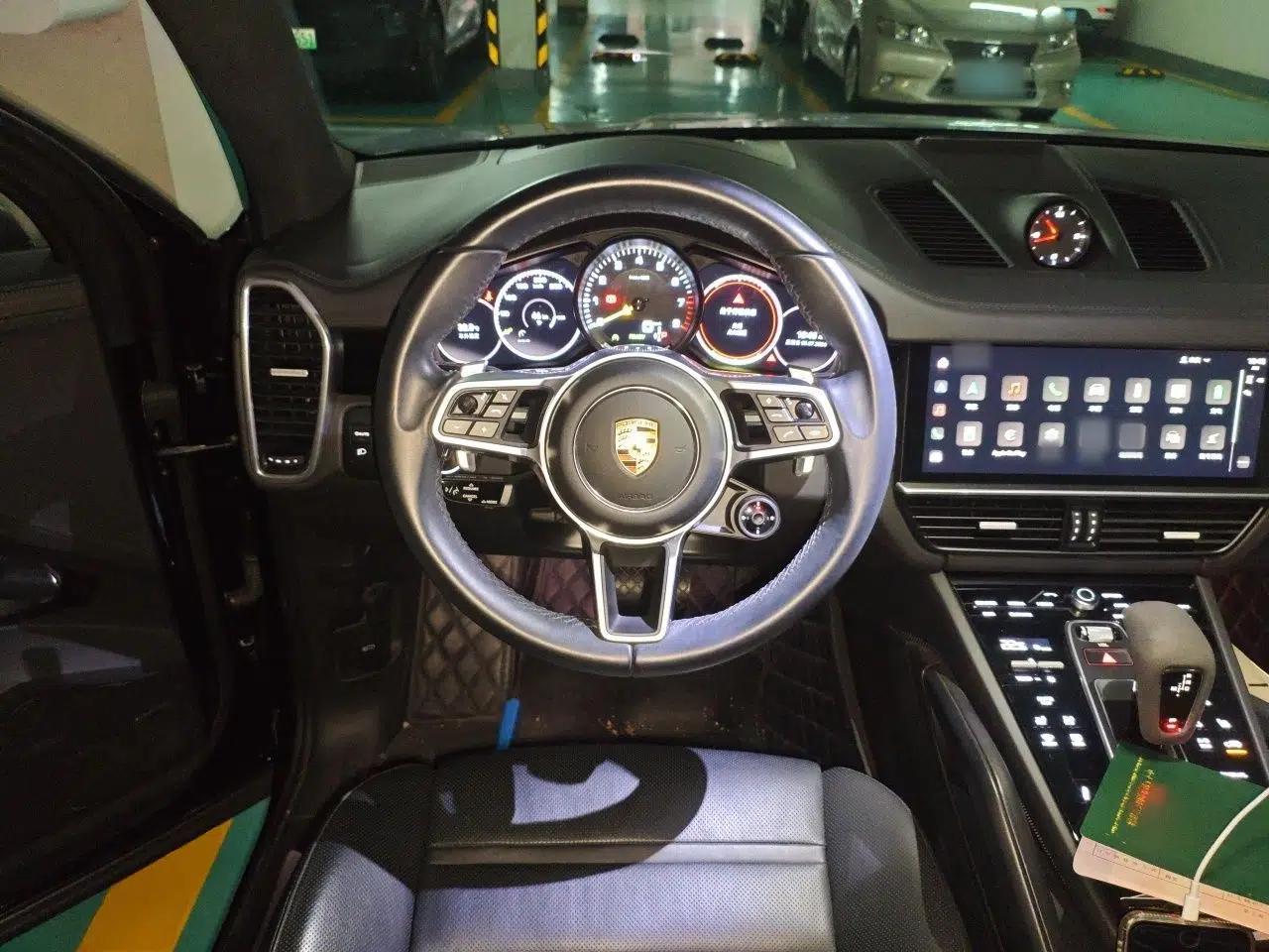 Porsche Cayenne E-Hybrid 2023 Cayenne E-Hybrid 2.0T Platinum Edition — миниатюра 10