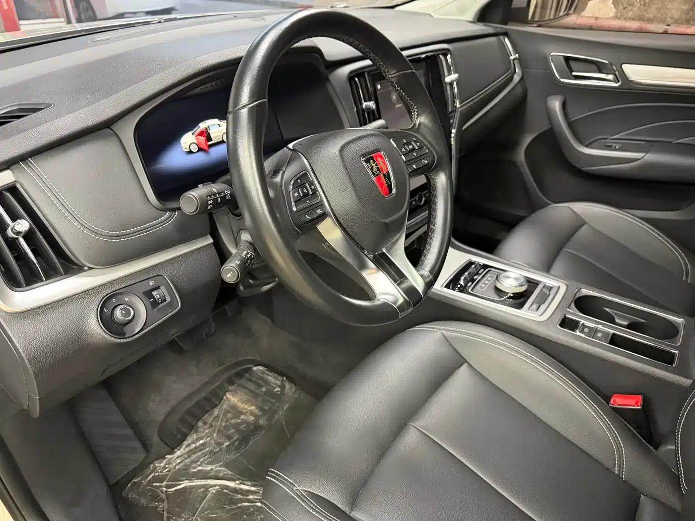 Roewe i6 New Energy 2017 45T Hybrid Connected Smart Edition — миниатюра 9