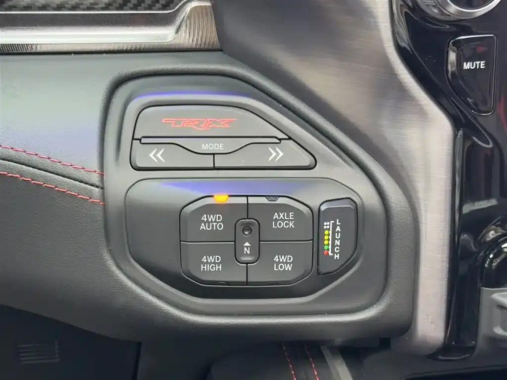 RAM Trucks Tyrannosaurus Rex 2022 6.2T US Spec — миниатюра 14