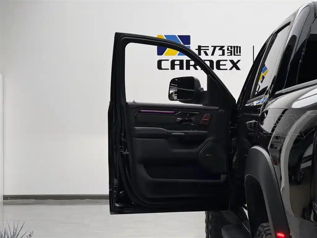 RAM Trucks Tyrannosaurus Rex 2022 6.2T US Spec — миниатюра 5
