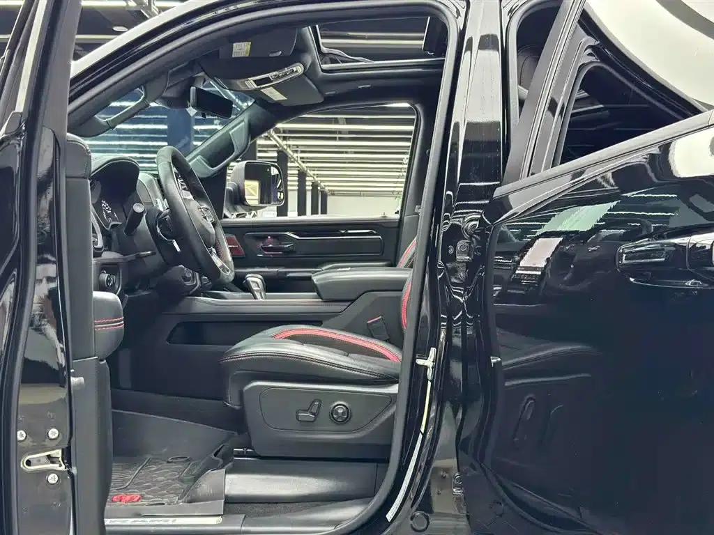RAM Trucks Tyrannosaurus Rex 2022 6.2T US Spec — миниатюра 6