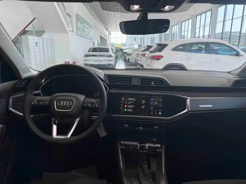 Audi Q3 2023 35 TFSI Progressive Dynamic — миниатюра 12