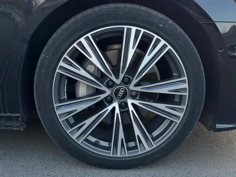Audi A6L 2024 45 TFSI quattro Premium Elegance — миниатюра 8