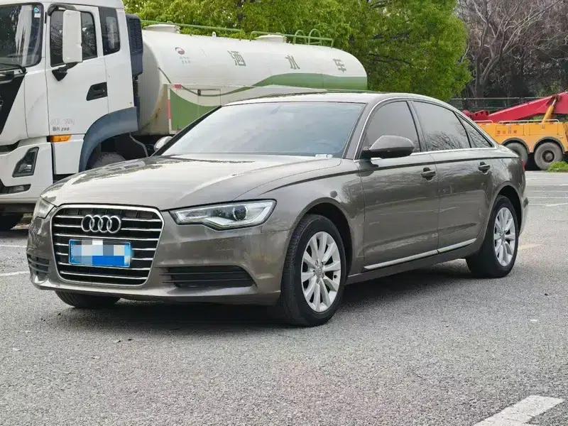Audi A6L 2014 TFSI Standard Edition — миниатюра 1