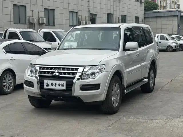 2016 Pajero Imported 3.0L Automatic Standard Edition (National V Emission Standard)
