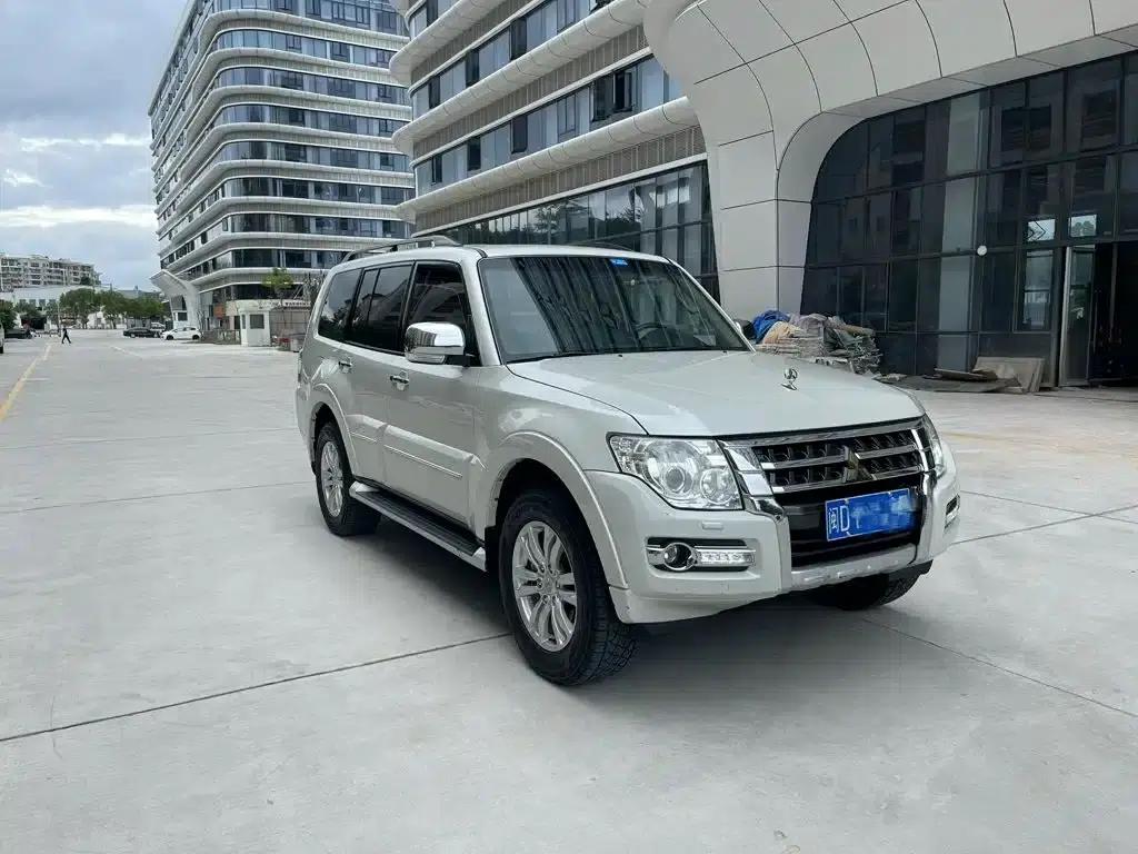 2020 Pajero (Imported) V97 3.8L Automatic — миниатюра 3