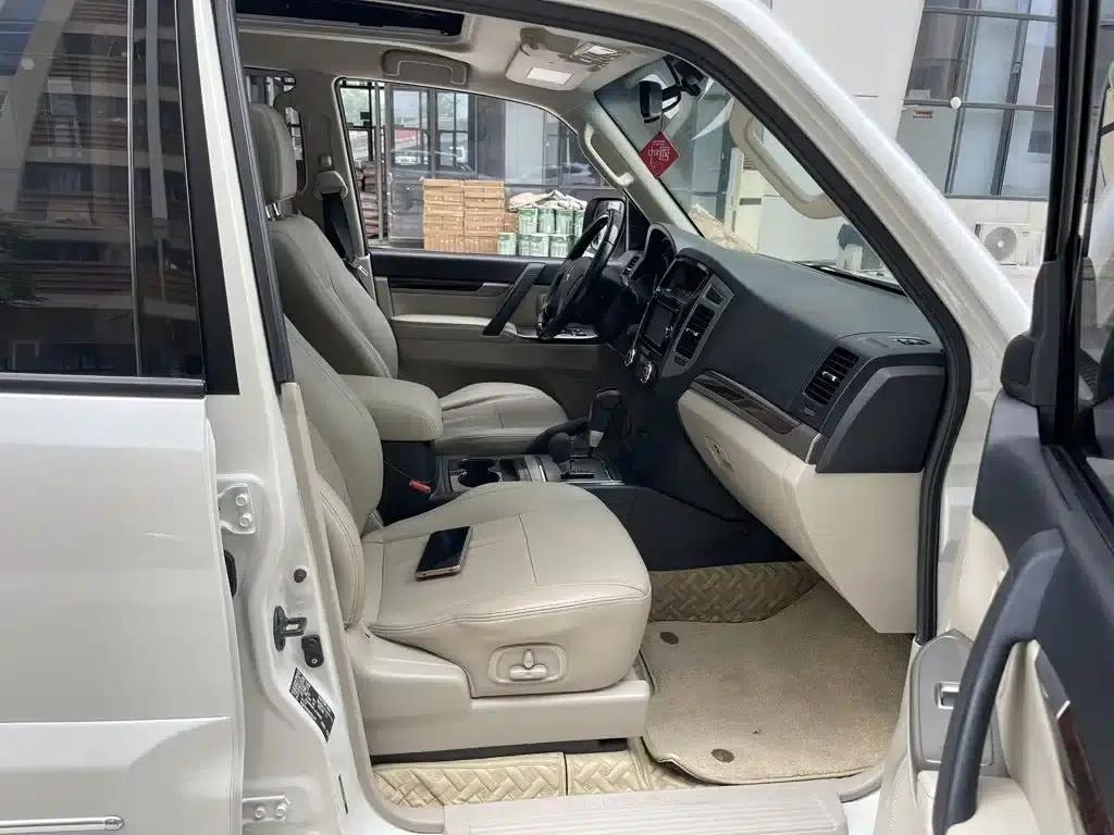 2020 Pajero (Imported) V97 3.8L Automatic — миниатюра 8