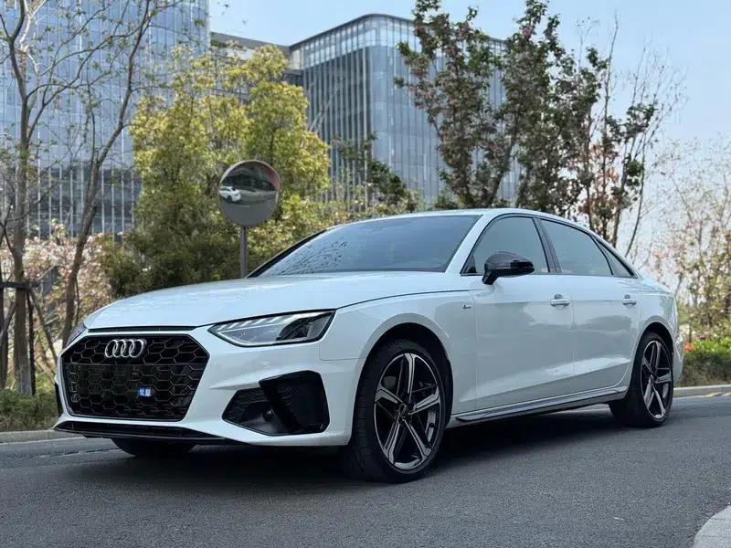Audi A4L 2024 40 TFSI Luxury Dynamic — миниатюра 1