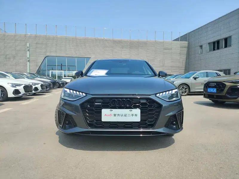 Audi A4L 2025 2 Million Unit Enjoyment Edition 40 TFSI Luxury Dynamic Model — миниатюра 2