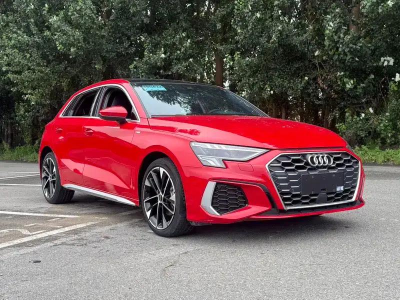 Audi A3 2023 Sportback 35 TFSI Fashion Sport — миниатюра 3