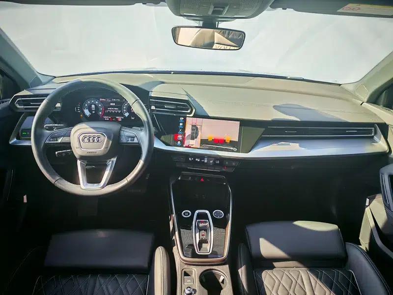 Audi A3 2025 A3L Limousine 35 TFSI Flying Spur Luxury Edition + Luxury Package — миниатюра 11