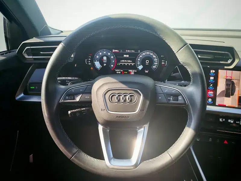 Audi A3 2025 A3L Limousine 35 TFSI Flying Spur Luxury Edition + Luxury Package — миниатюра 14
