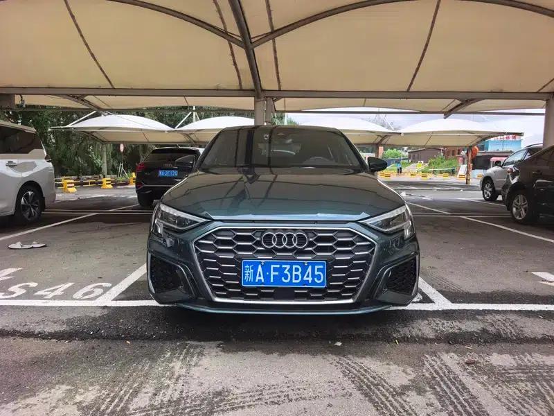 Audi A3 2023 Facelift A3L Limousine 35 TFSI Luxury Sport — миниатюра 2