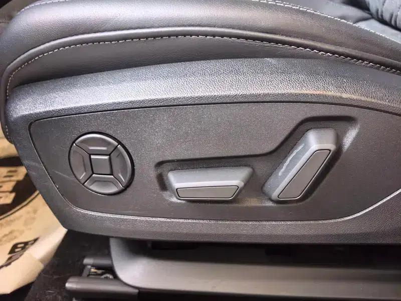 Audi A3 2023 Facelift A3L Limousine 35 TFSI Luxury Sport — миниатюра 15