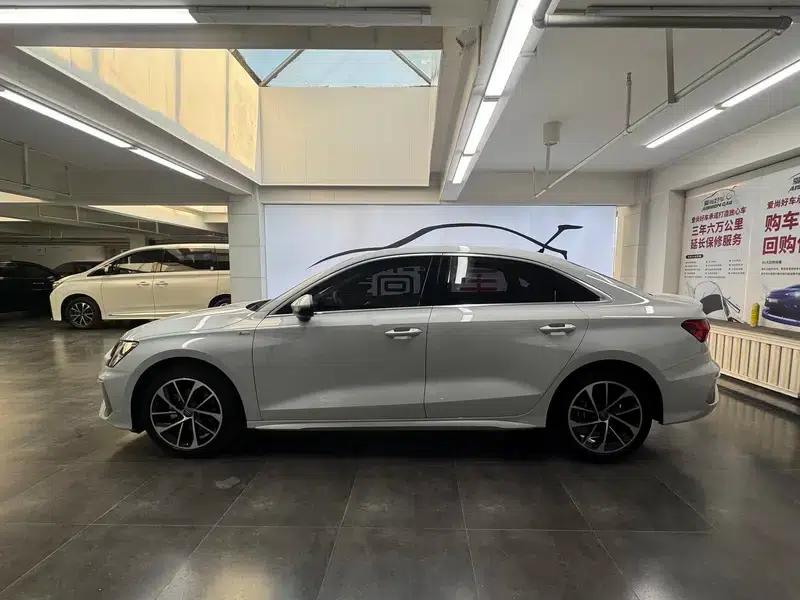 2021 Audi A3 A3L Limousine 35 TFSI Progressive Sport — миниатюра 4