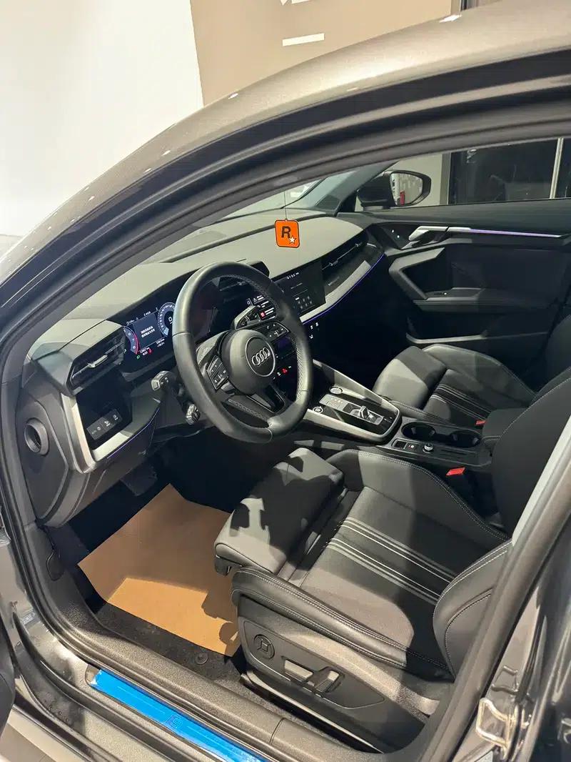 Audi A3 2023 Facelift Sportback 35 TFSI Fashion Sporty Model — миниатюра 11