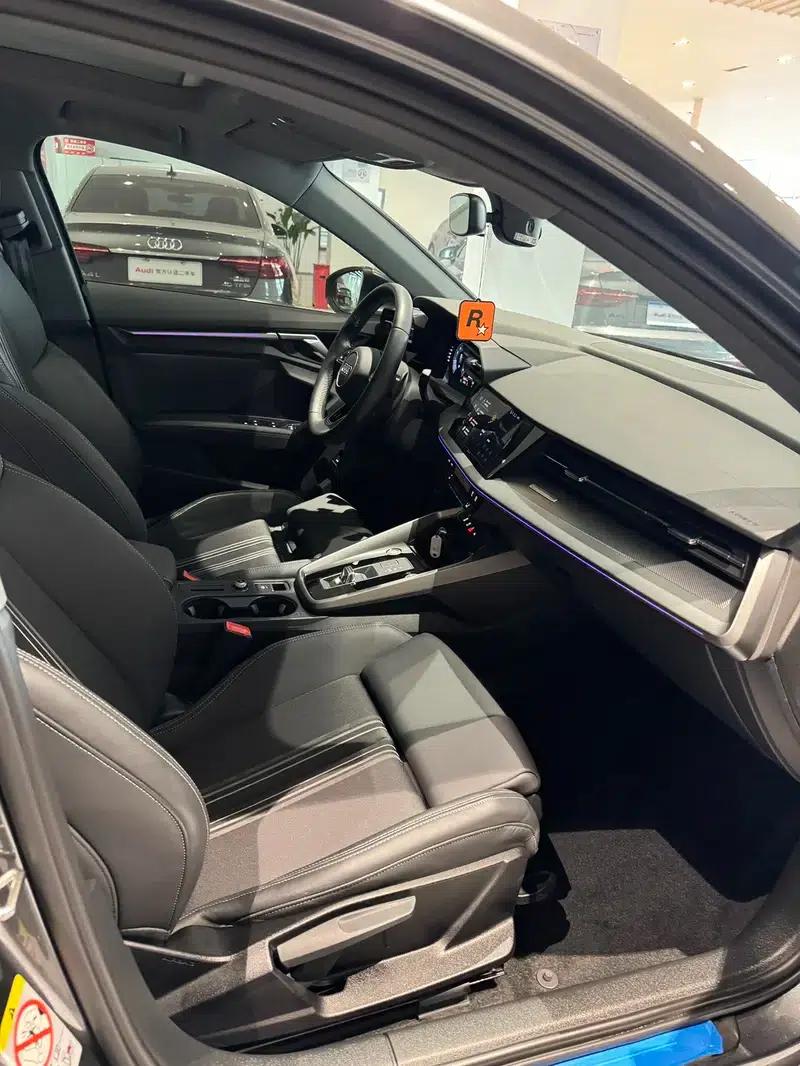 Audi A3 2023 Facelift Sportback 35 TFSI Fashion Sporty Model — миниатюра 13