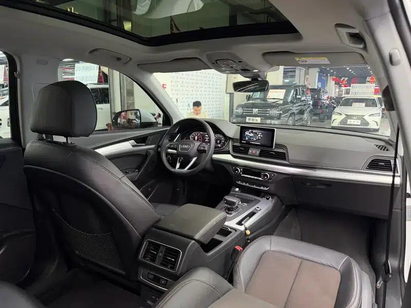 Audi Q5L 2020 40 TFSI Luxury Fashion Edition — миниатюра 7