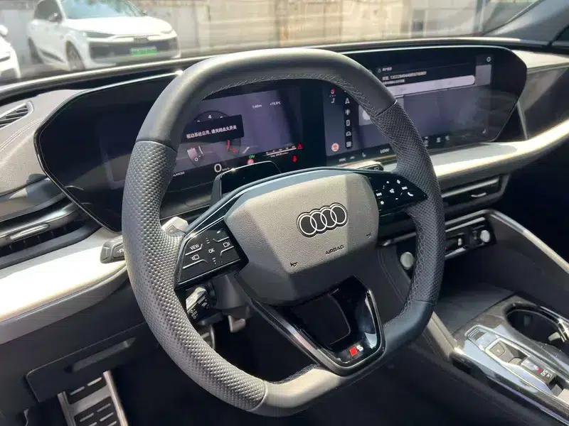 Audi Q5L 2026 2.0T Exclusive Edition for Million Users — миниатюра 11